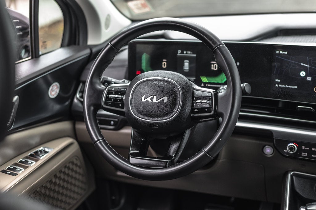 2025 Kia Carnival LXS