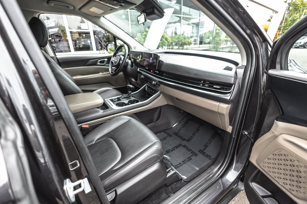 2025 Kia Carnival LXS