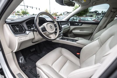 2018 Volvo XC60 T5 Momentum