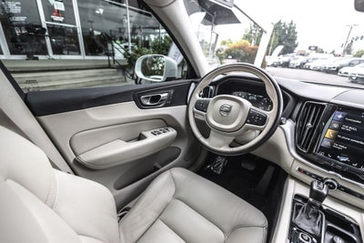 2018 Volvo XC60 T5 Momentum