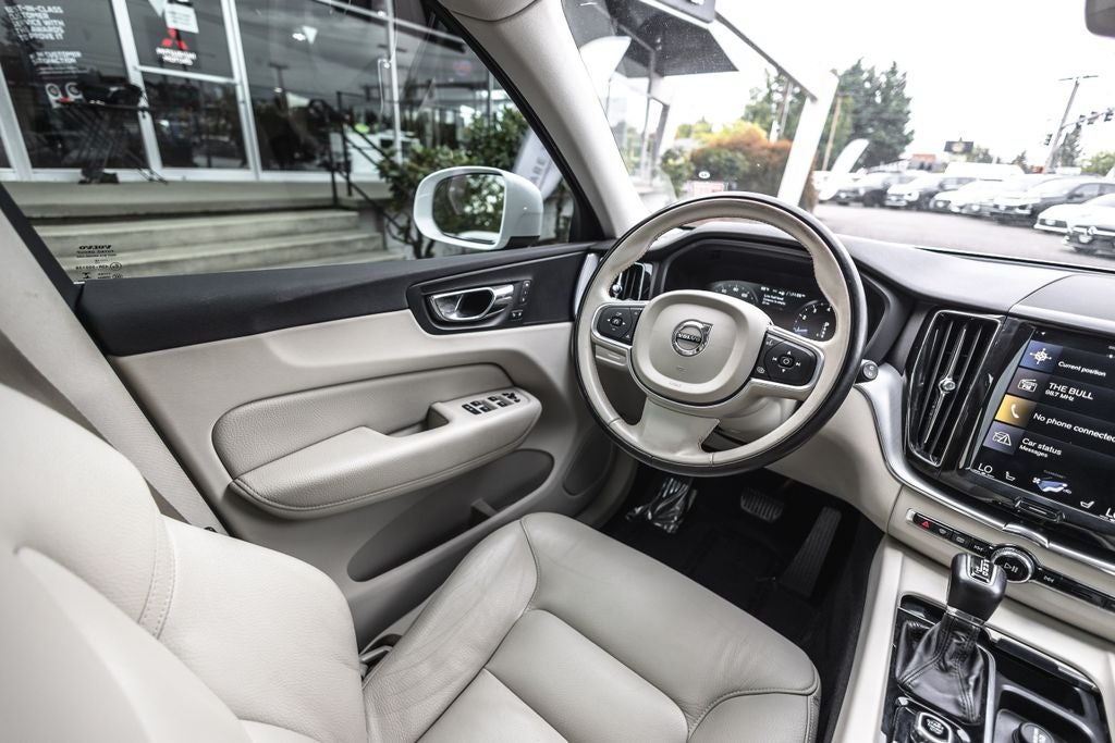 2018 Volvo XC60 T5 Momentum