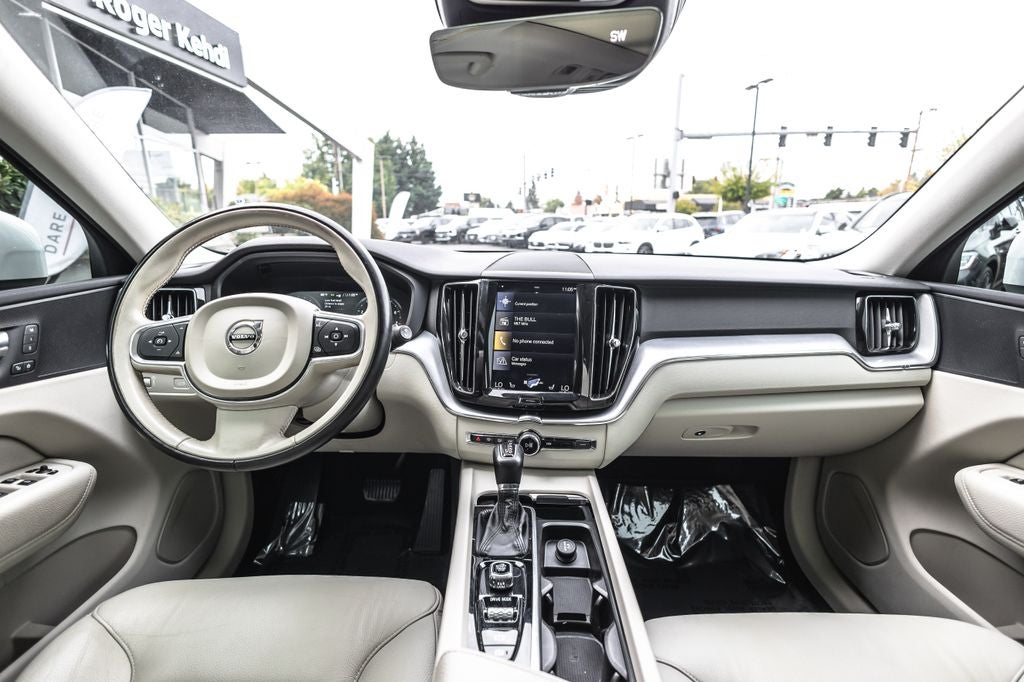 2018 Volvo XC60 T5 Momentum