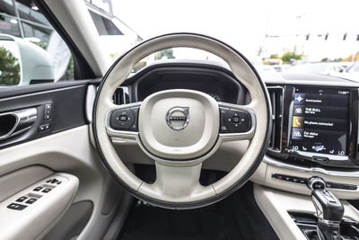 2018 Volvo XC60 T5 Momentum