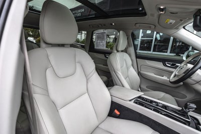 2018 Volvo XC60 T5 Momentum