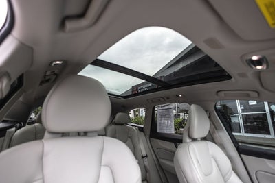 2018 Volvo XC60 T5 Momentum