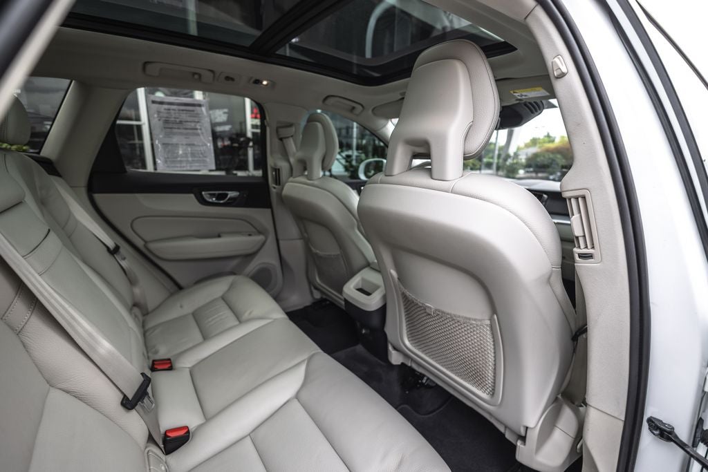 2018 Volvo XC60 T5 Momentum