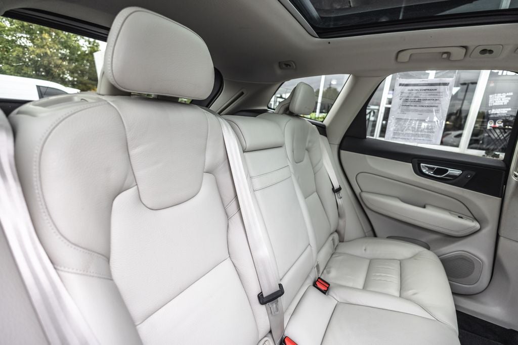 2018 Volvo XC60 T5 Momentum