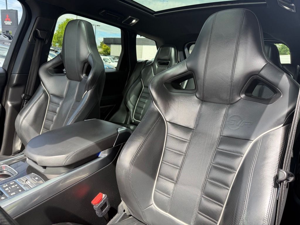2016 Land Rover Range Rover Sport 5.0L V8 Supercharged SVR