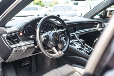 2023 Porsche Panamera 4 Platinum Edition