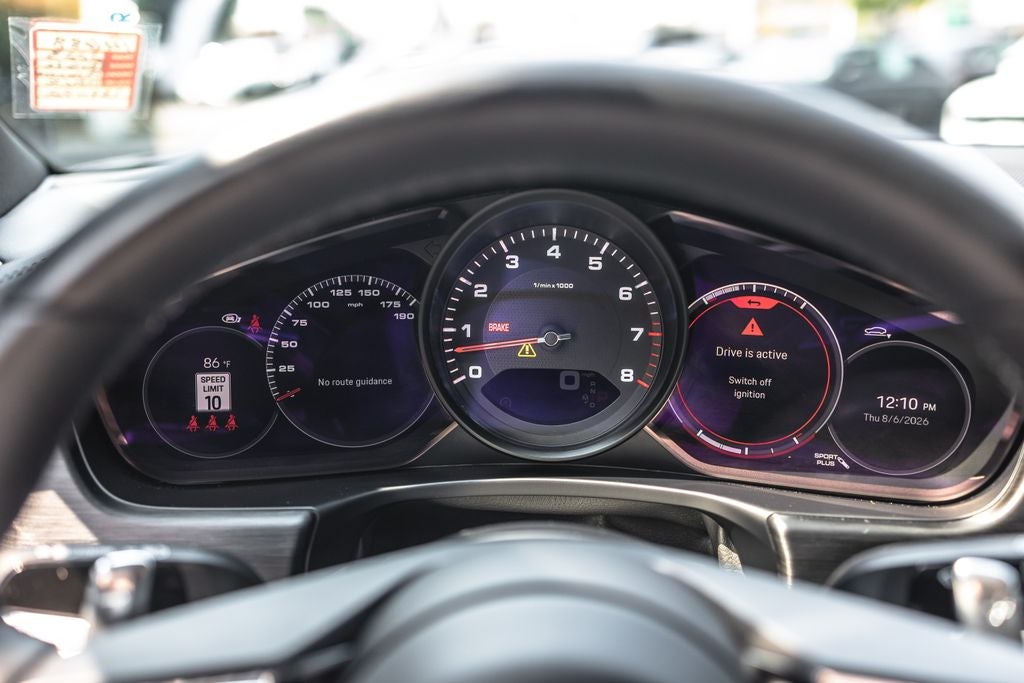 2023 Porsche Panamera 4 Platinum Edition