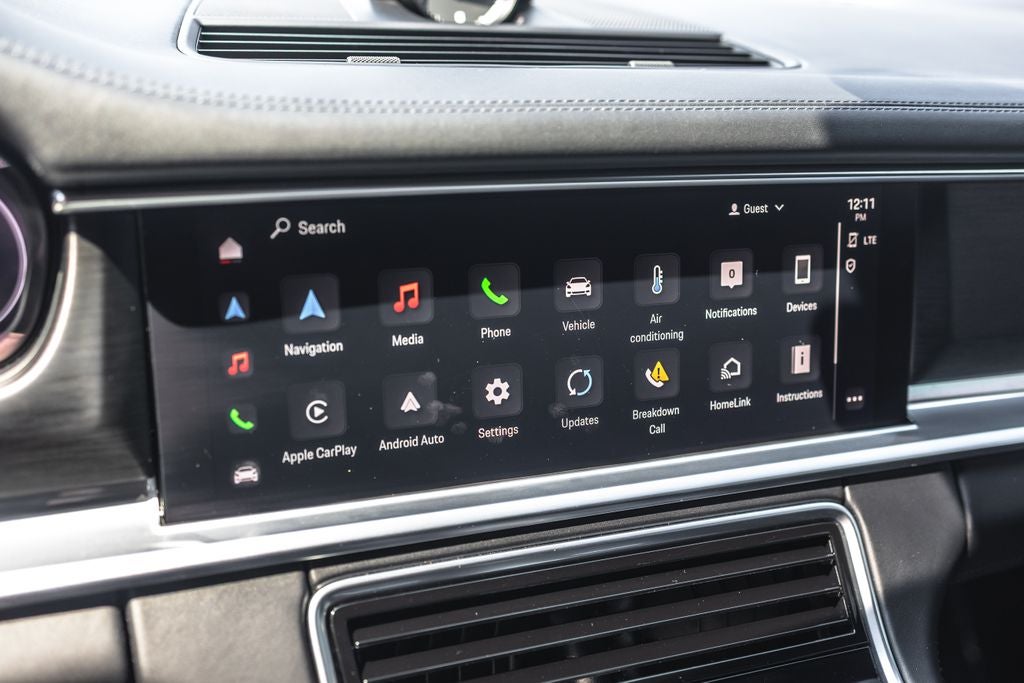 2023 Porsche Panamera 4 Platinum Edition