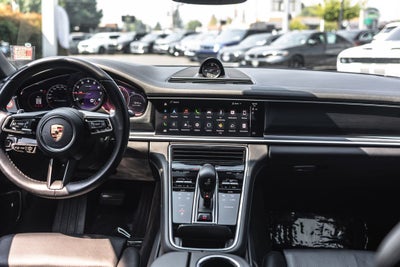 2023 Porsche Panamera 4 Platinum Edition