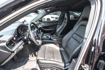 2023 Porsche Panamera 4 Platinum Edition