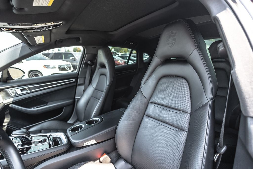 2023 Porsche Panamera 4 Platinum Edition