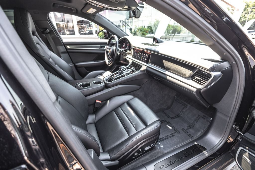 2023 Porsche Panamera 4 Platinum Edition