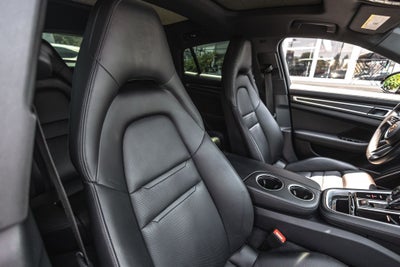2023 Porsche Panamera 4 Platinum Edition
