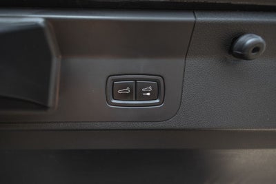 2023 Porsche Panamera 4 Platinum Edition