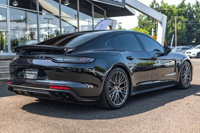 2023 Porsche Panamera 4 Platinum Edition