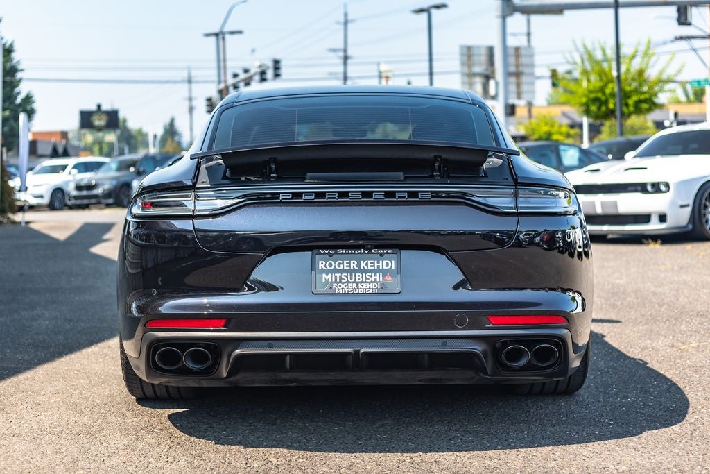 2023 Porsche Panamera 4 Platinum Edition