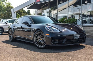 2023 Porsche Panamera 4 Platinum Edition