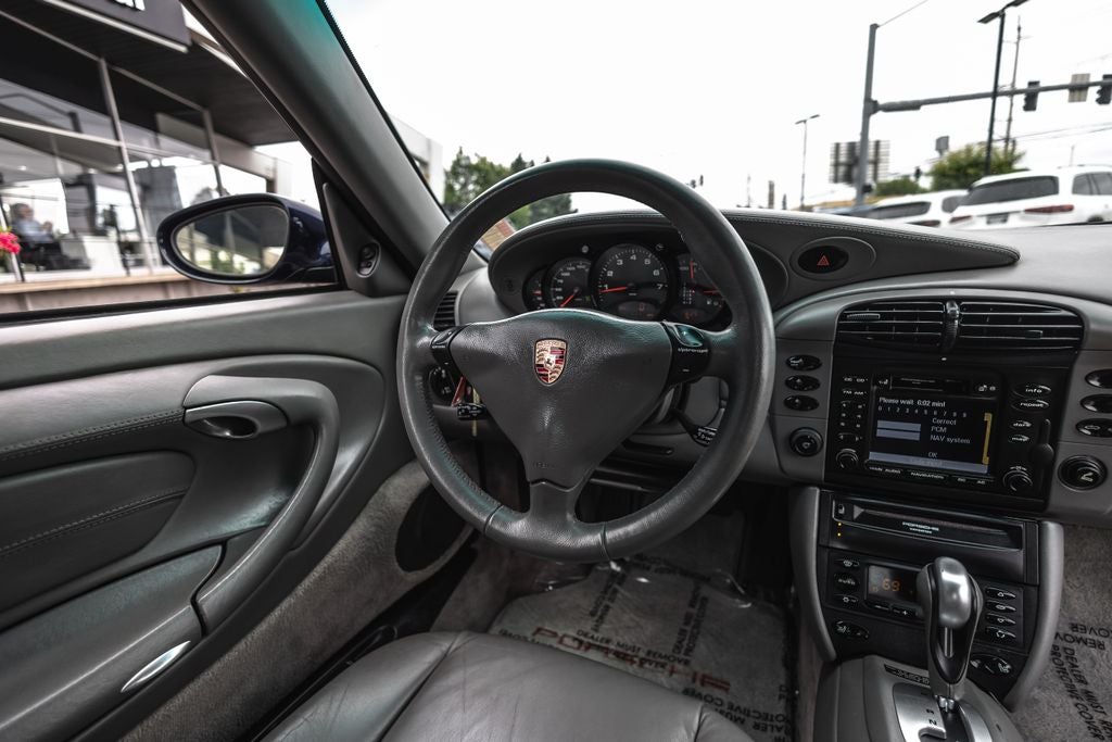 2001 Porsche 911 Carrera 4