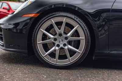 2025 Porsche 911 Carrera