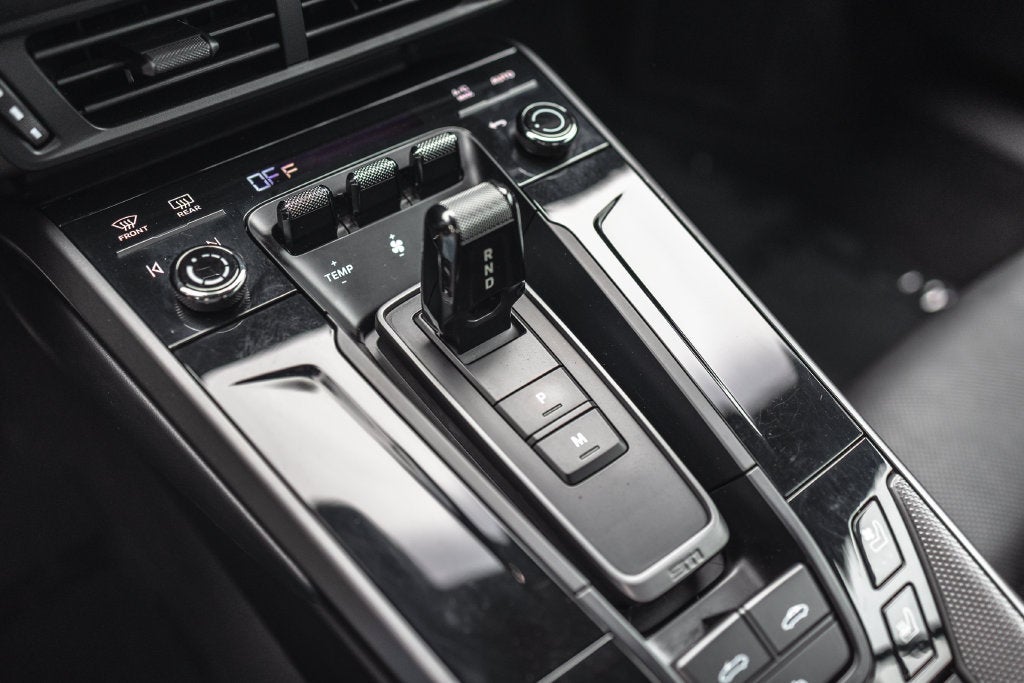 2025 Porsche 911 Carrera