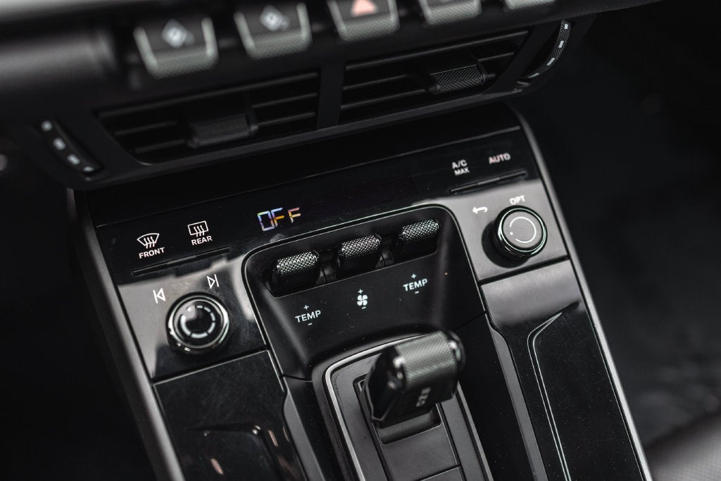 2025 Porsche 911 Carrera