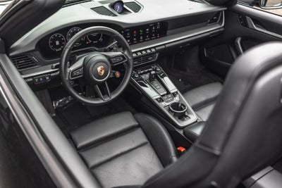 2025 Porsche 911 Carrera