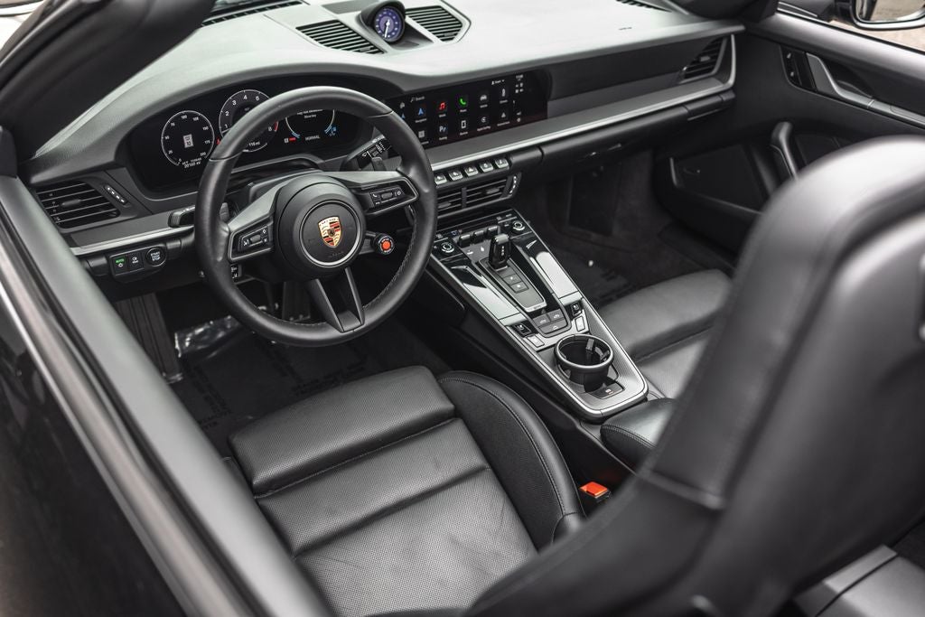 2025 Porsche 911 Carrera