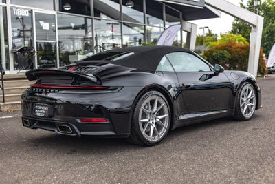 2025 Porsche 911 Carrera