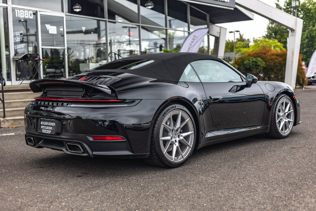 2025 Porsche 911 Carrera