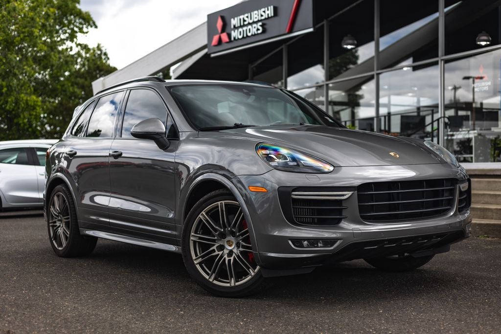 2016 Porsche Cayenne GTS's photo