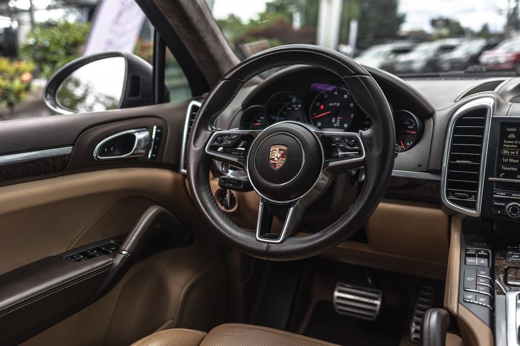 2016 Porsche Cayenne GTS