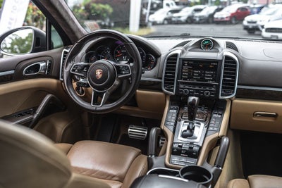 2016 Porsche Cayenne GTS