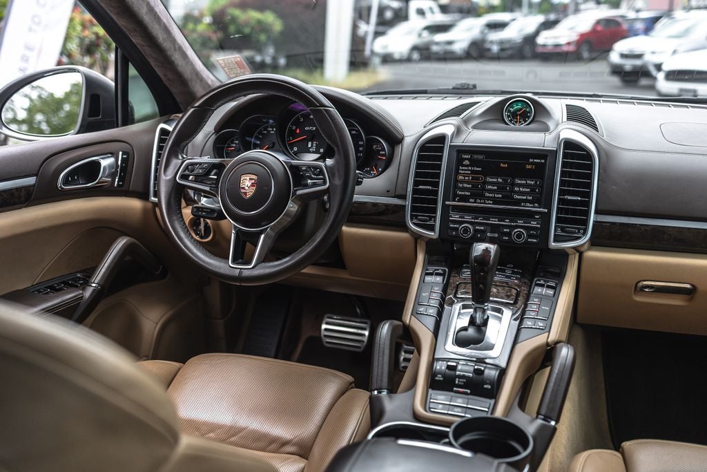2016 Porsche Cayenne GTS