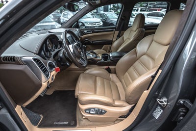 2016 Porsche Cayenne GTS