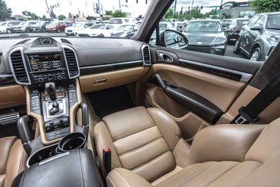 2016 Porsche Cayenne GTS