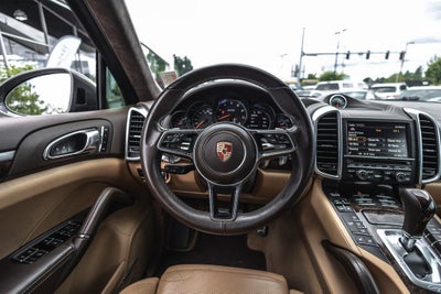 2016 Porsche Cayenne GTS