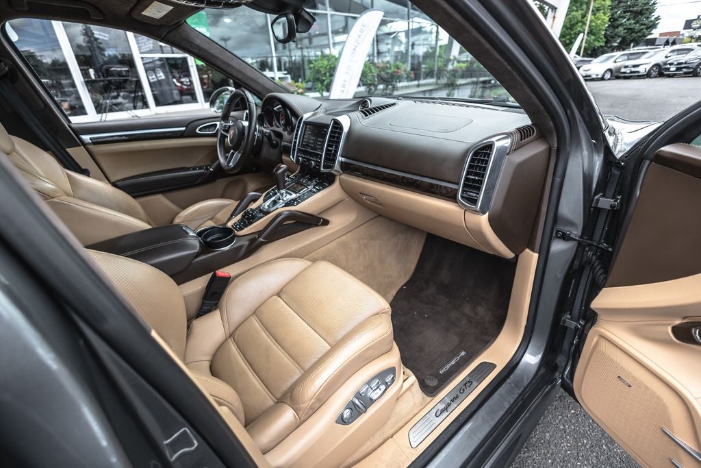 2016 Porsche Cayenne GTS