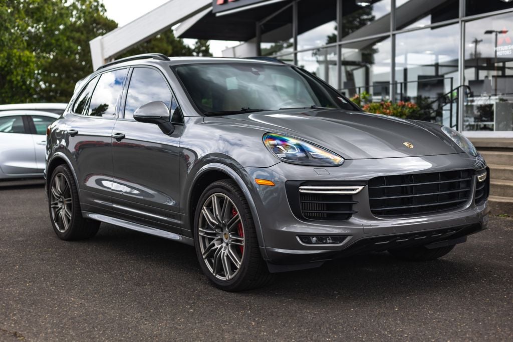 2016 Porsche Cayenne GTS