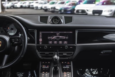 2022 Porsche Macan S