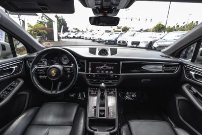 2022 Porsche Macan S