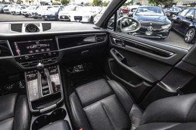 2022 Porsche Macan S