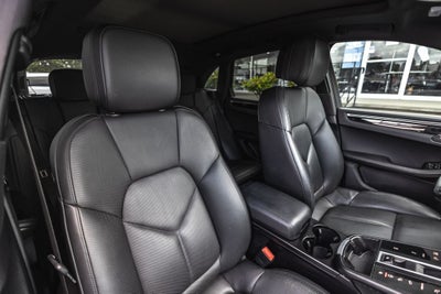 2022 Porsche Macan S