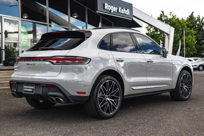 2022 Porsche Macan S
