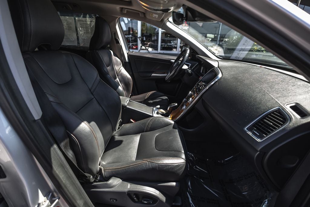 2017 Volvo XC60 T5 Inscription
